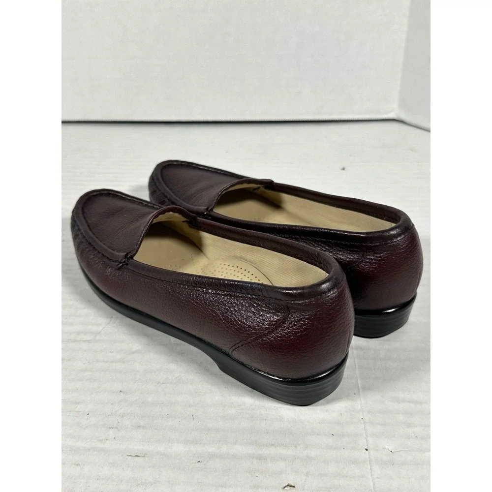 SAS Womens Burgundy Pebbled Leather Tripad ComfortLoafers Made in USA Size 6.5 S